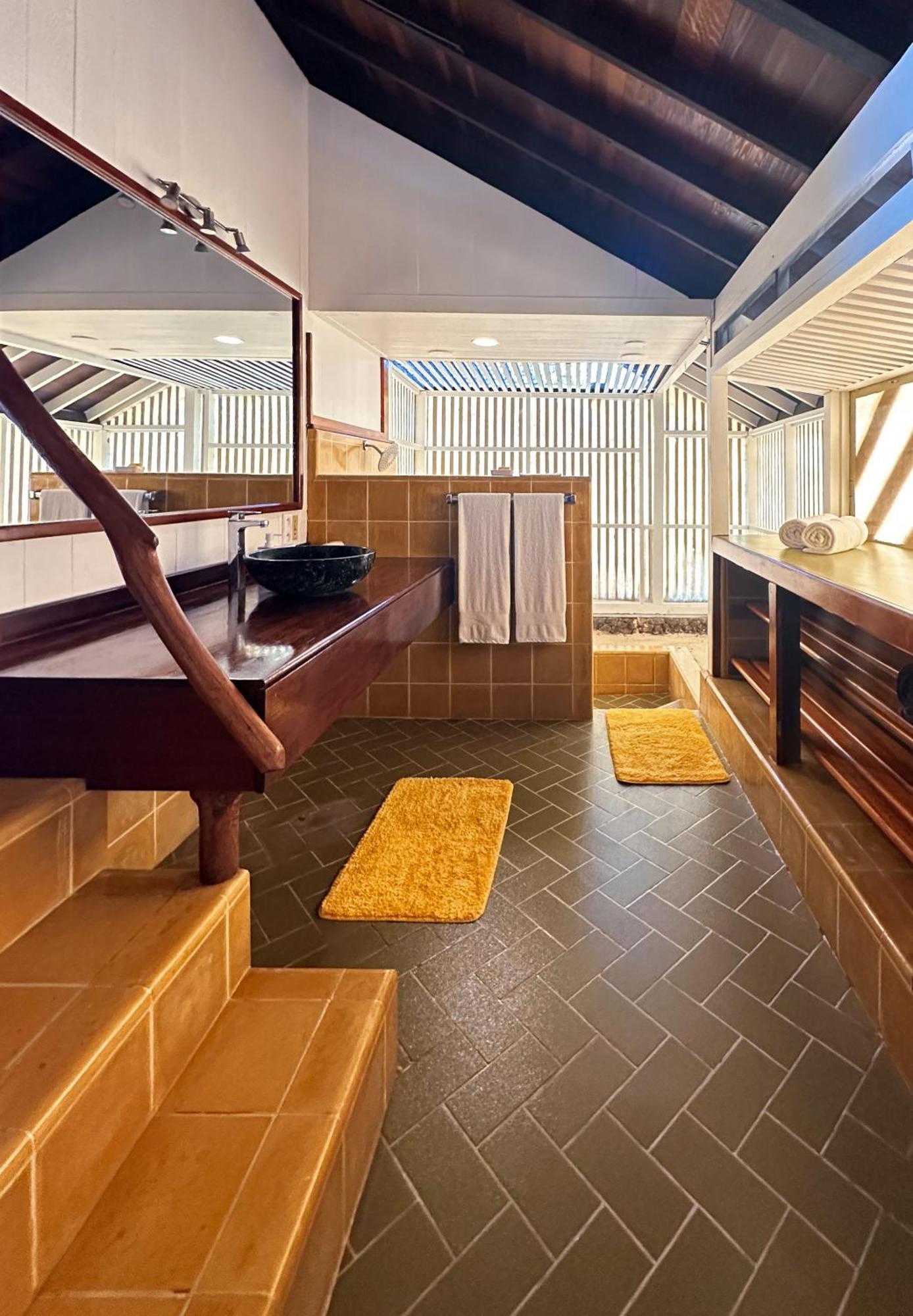 הוילה Maharepa  Chez Jay Moorea Beach House מראה חיצוני תמונה